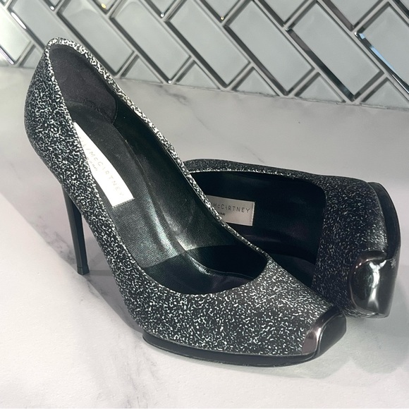 STELLA MCCARTNEY PUMPS/ HEELS SIZE 38.5 NAVY/BLACK PRINTED PUMPS - Picture 11 of 16